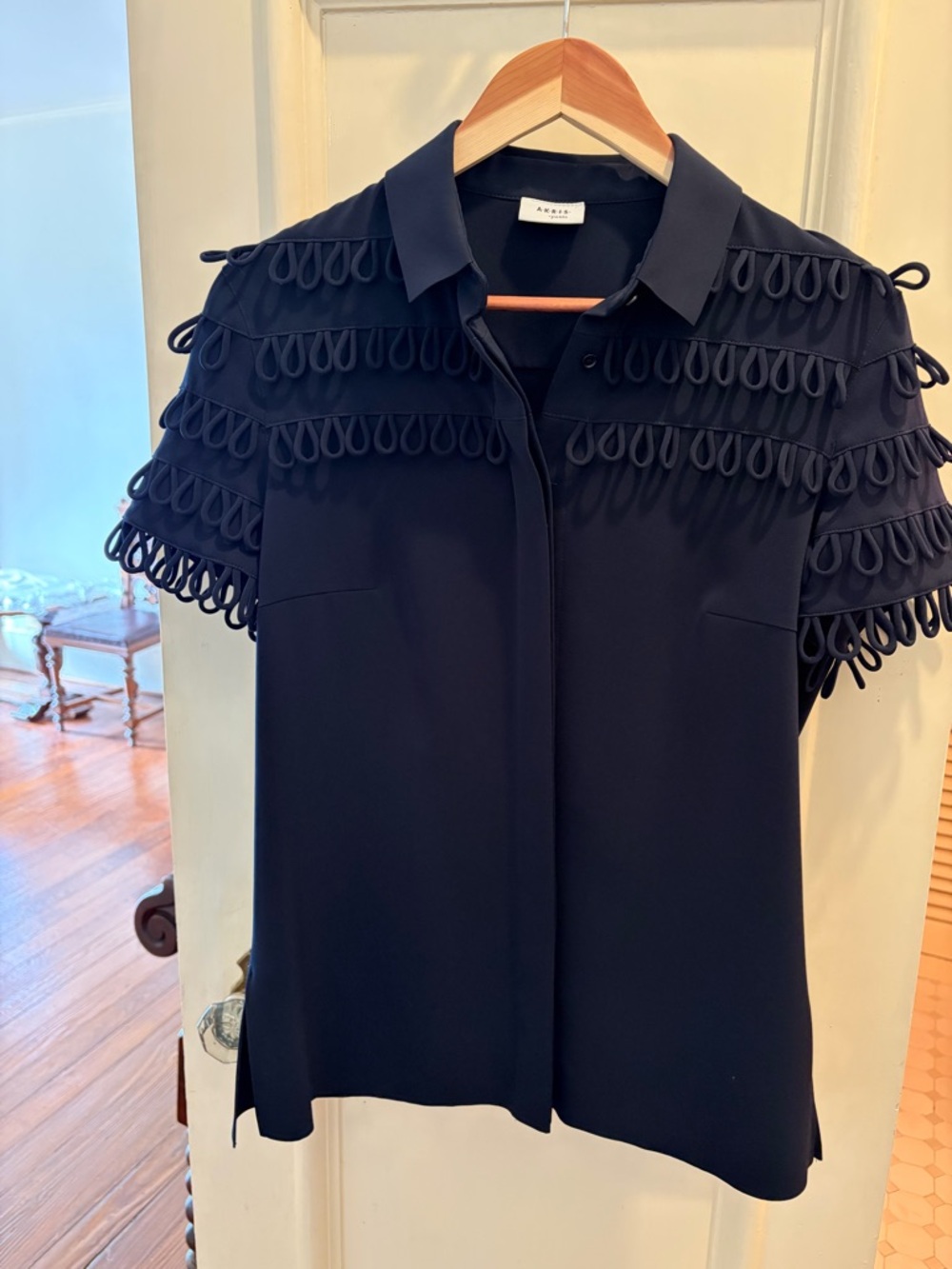 Akris Punto Navy Loop-Trim Short Sleeve Button-Front Blouse